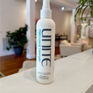 Unite 7SECONDS Detangler Leave-In Conditioner